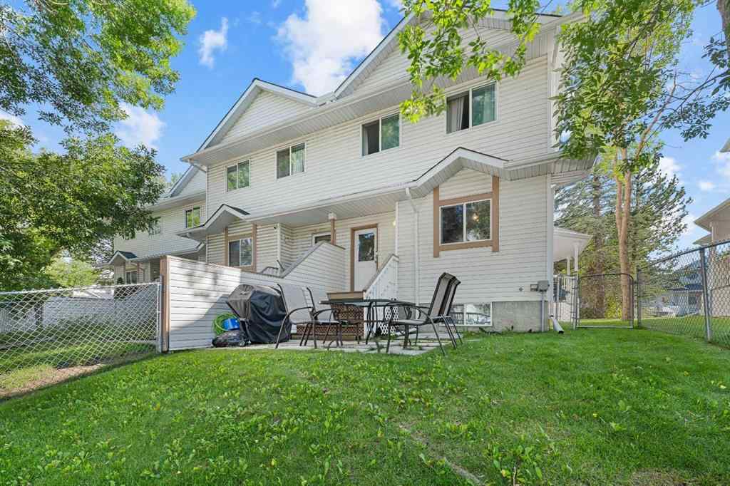 MLS® A2245687 - 127 Martin Crossing Court NE in Martindale Calgary, Residential