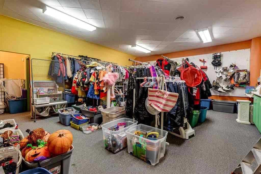 MLS® A2245688 - 4832 50 Street  in Downtown West Stettler, Commercial