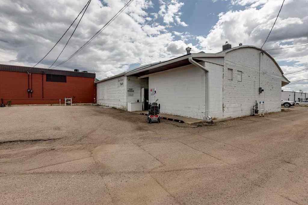 MLS® A2245688 - 4832 50 Street  in Downtown West Stettler, Commercial