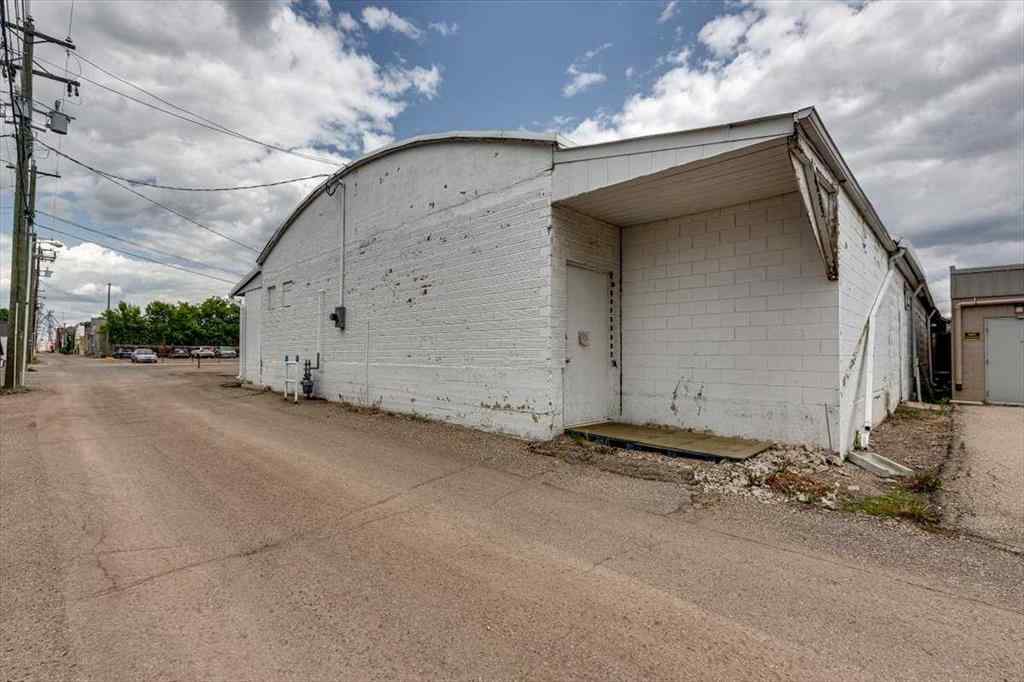 MLS® A2245688 - 4832 50 Street  in Downtown West Stettler, Commercial