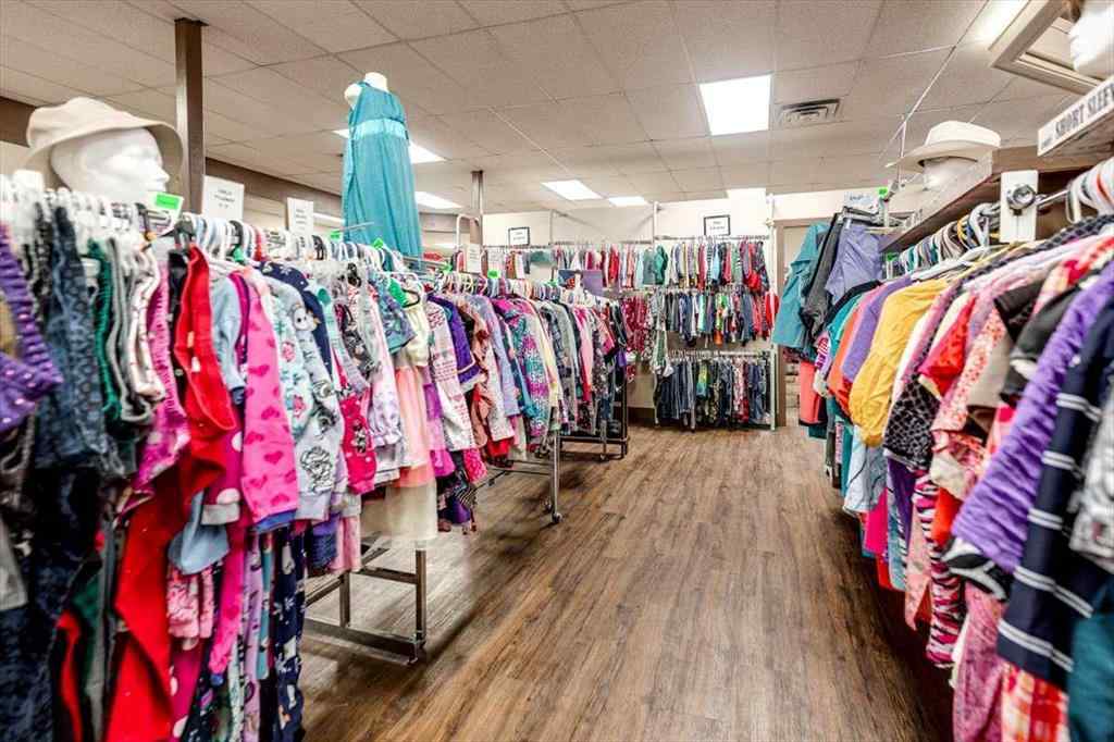 MLS® A2245688 - 4832 50 Street  in Downtown West Stettler, Commercial