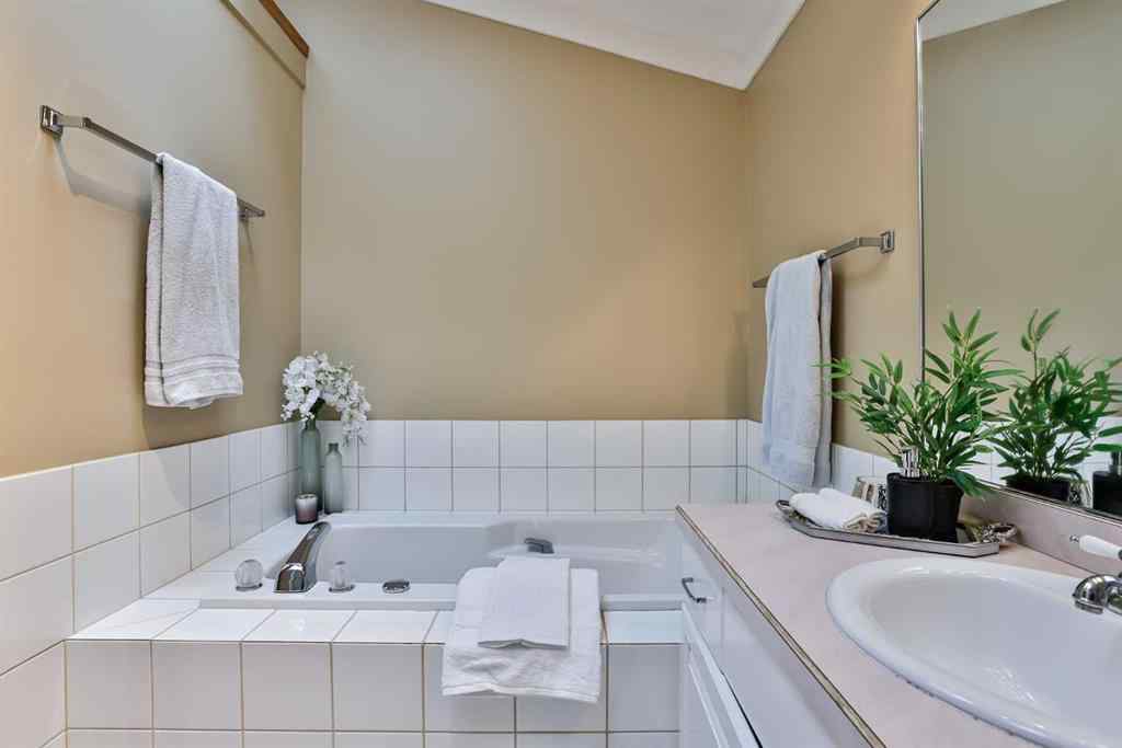 MLS® A2245693 - 93 Coachwood Road W in Ridgewood Lethbridge, Residential
