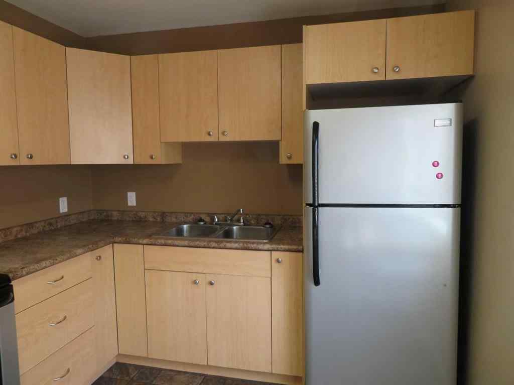 MLS® A2245694 - Unit #3 5524 49 Avenue  in East Lloydminster Lloydminster, Rental