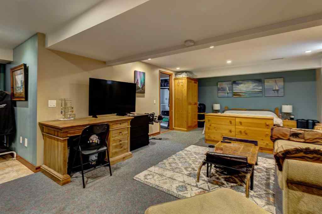 MLS® A2245701 - 211 Glen Crescent  in NONE Banff, Residential