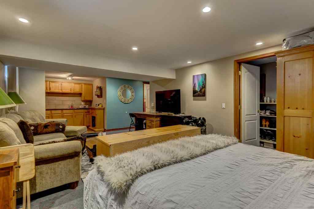 MLS® A2245701 - 211 Glen Crescent  in NONE Banff, Residential