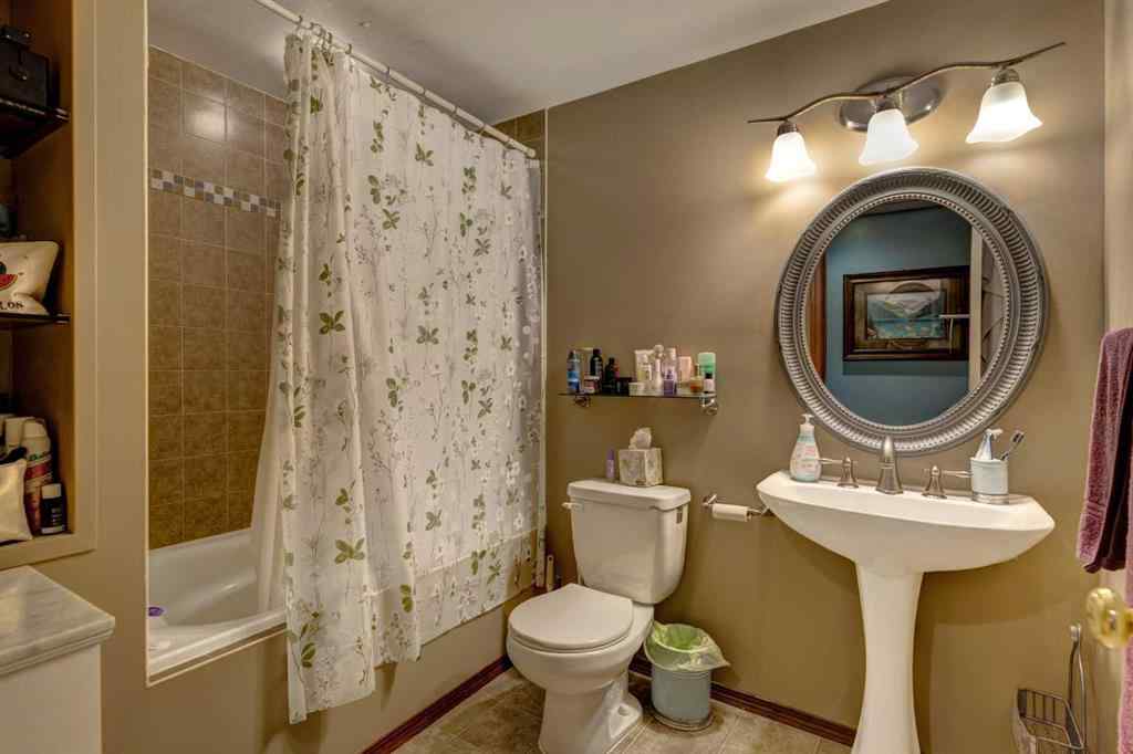 MLS® A2245701 - 211 Glen Crescent  in NONE Banff, Residential