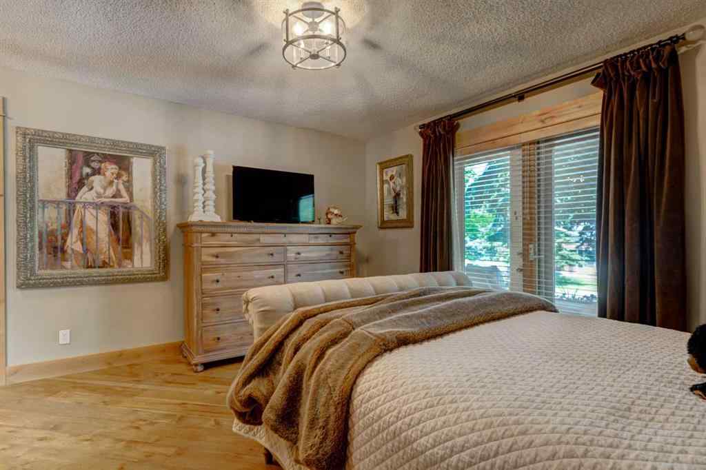 MLS® A2245701 - 211 Glen Crescent  in NONE Banff, Residential