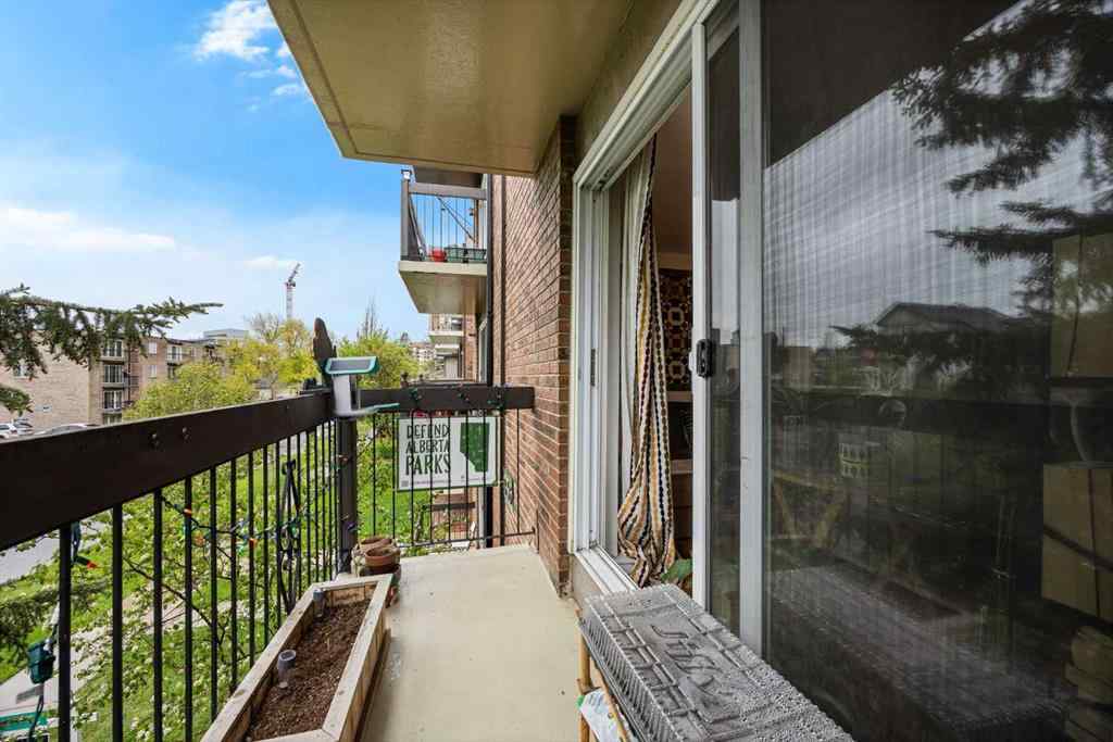 MLS® A2245707 - Unit #302 836 4 Avenue NW in Sunnyside Calgary, Residential