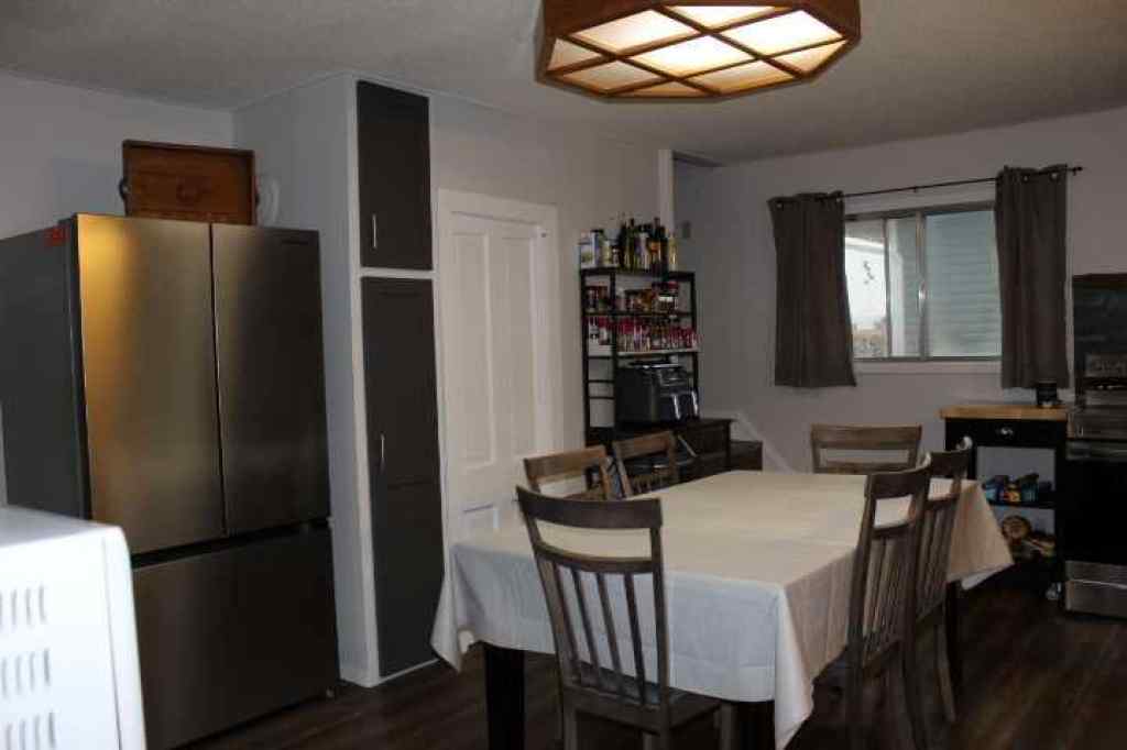 MLS® A2245723 - 306 3 Street W in NONE Foremost, Residential