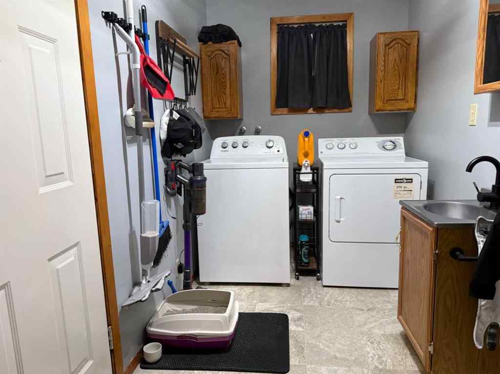 MLS® A2245723 - 306 3 Street W in NONE Foremost, Residential