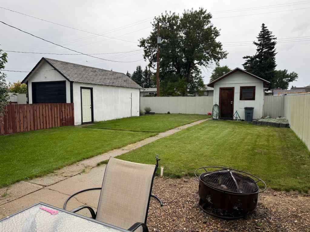 MLS® A2245723 - 306 3 Street W in NONE Foremost, Residential