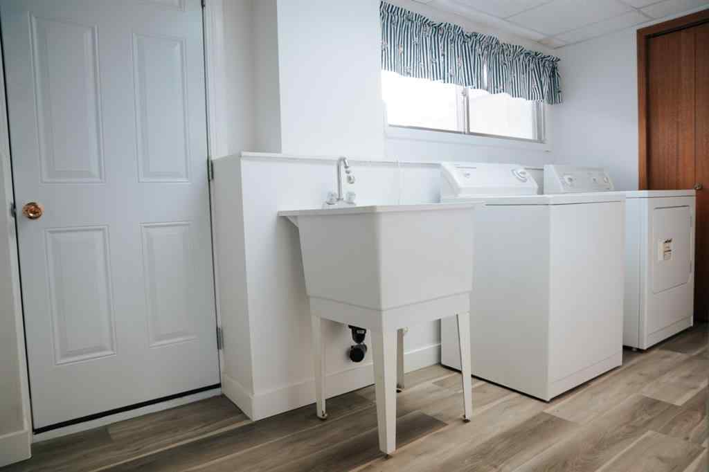 MLS® A2245733 - 431 14 Street  in Wainwright Wainwright, Residential