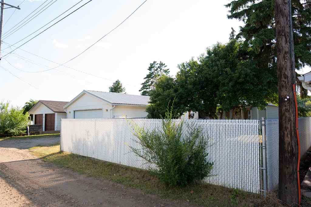 MLS® A2245733 - 431 14 Street  in Wainwright Wainwright, Residential