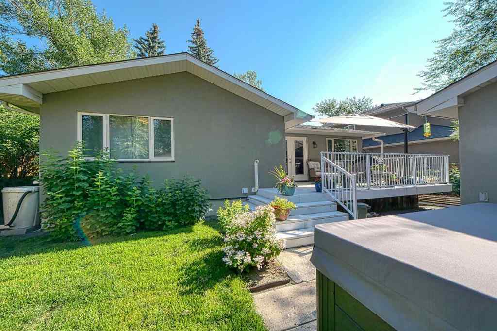 MLS® A2245742 - 13 Meadowview Road SW in Meadowlark Park Calgary, Residential
