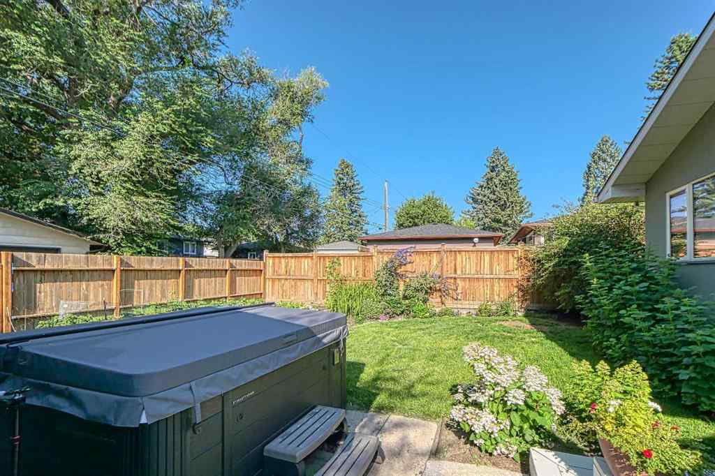 MLS® A2245742 - 13 Meadowview Road SW in Meadowlark Park Calgary, Residential