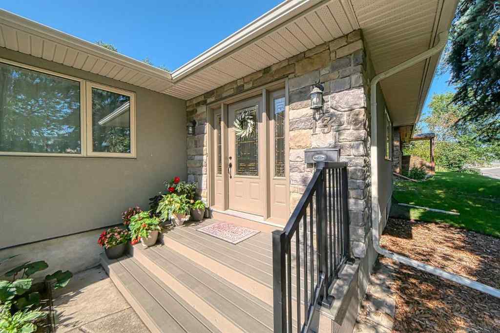 MLS® A2245742 - 13 Meadowview Road SW in Meadowlark Park Calgary, Residential