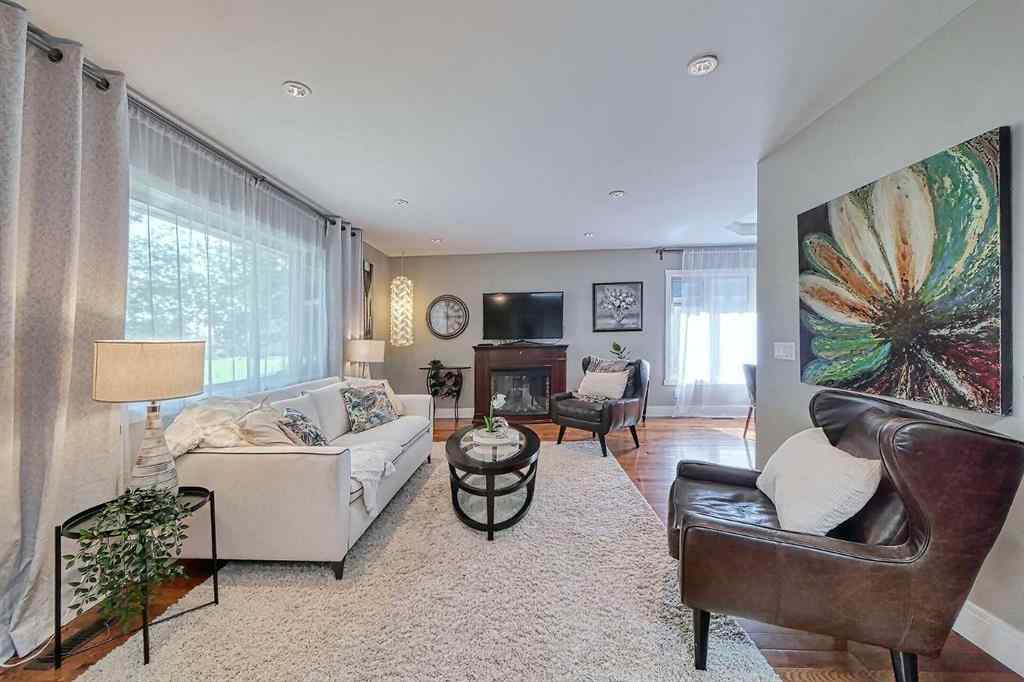 MLS® A2245742 - 13 Meadowview Road SW in Meadowlark Park Calgary, Residential