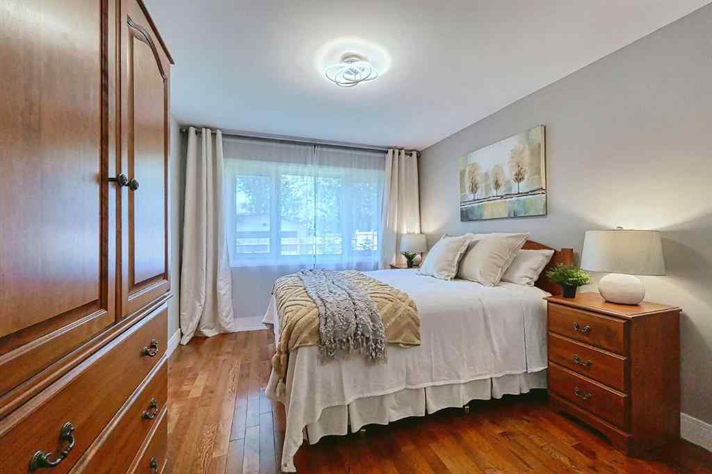 MLS® A2245742 - 13 Meadowview Road SW in Meadowlark Park Calgary, Residential
