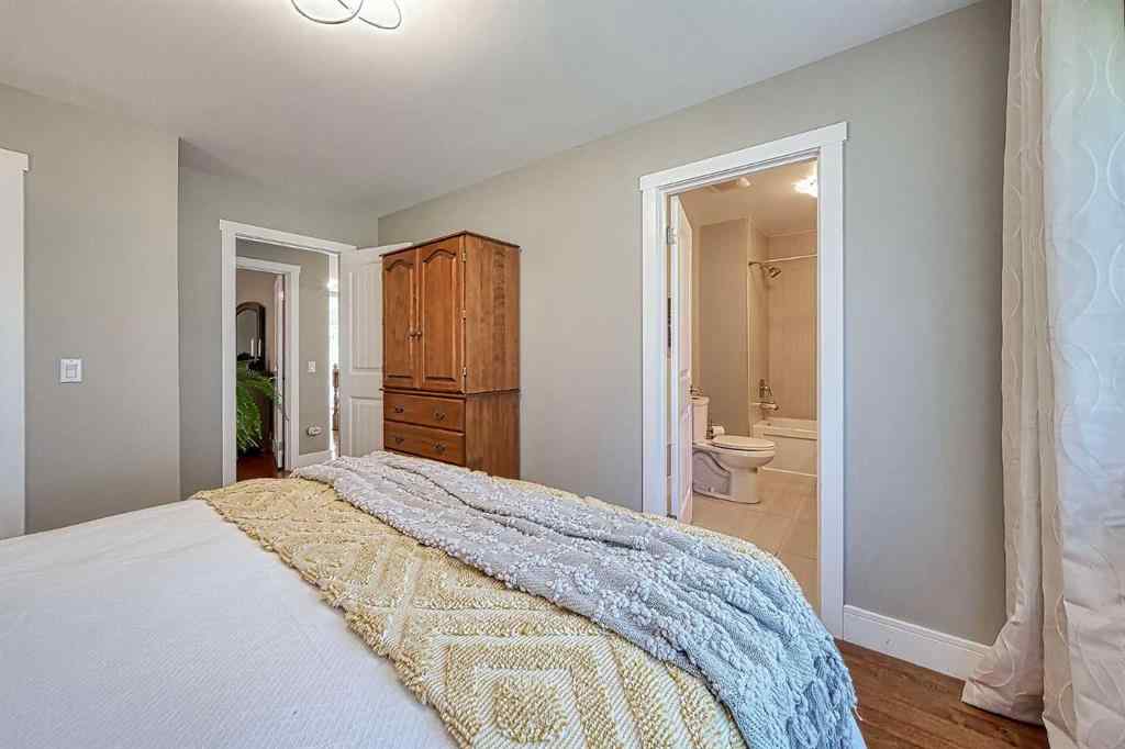 MLS® A2245742 - 13 Meadowview Road SW in Meadowlark Park Calgary, Residential