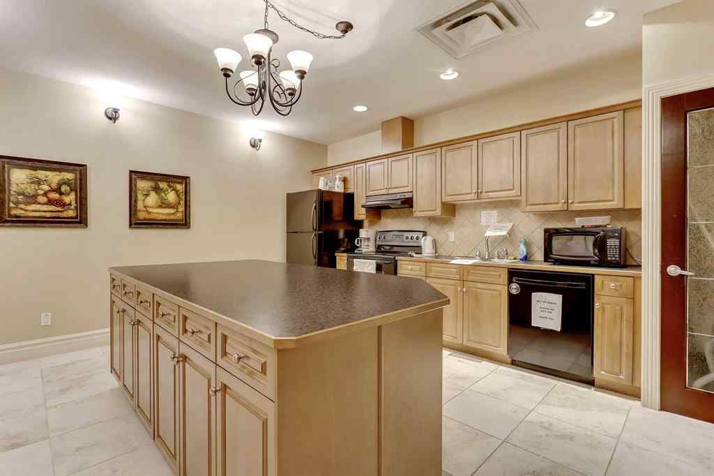 MLS® A2245744 - Unit #809 1718 14 Avenue NW in Hounsfield Heights/Briar Hill Calgary, Residential