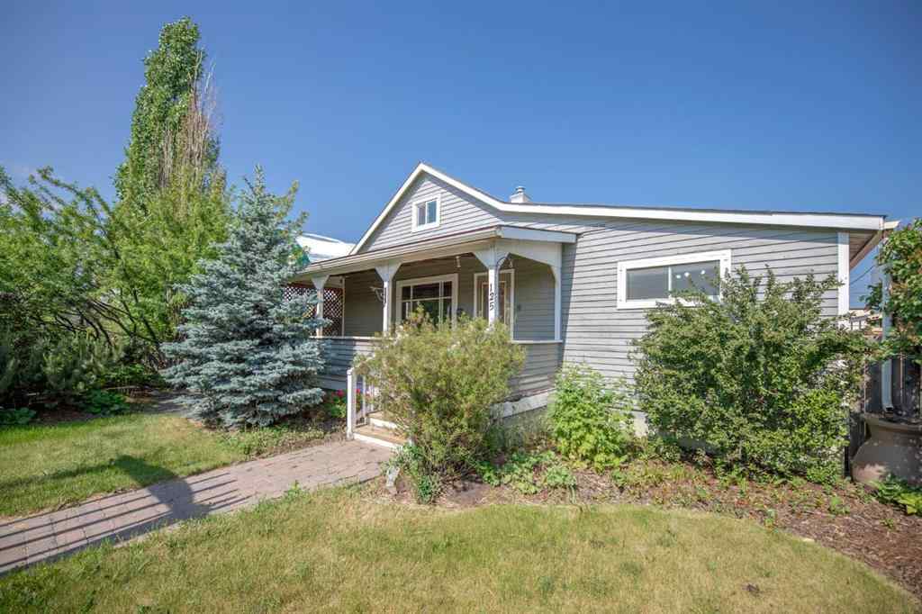 MLS® A2245745 - 125 River Avenue  in Downtown Cochrane, Commercial