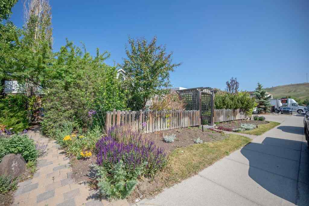MLS® A2245745 - 125 River Avenue  in Downtown Cochrane, Commercial
