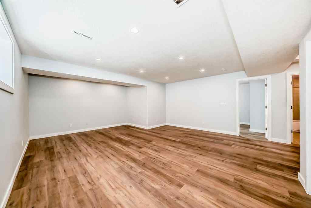 MLS® A2245748 - 77 Eversyde Close SW in Evergreen Calgary, Residential
