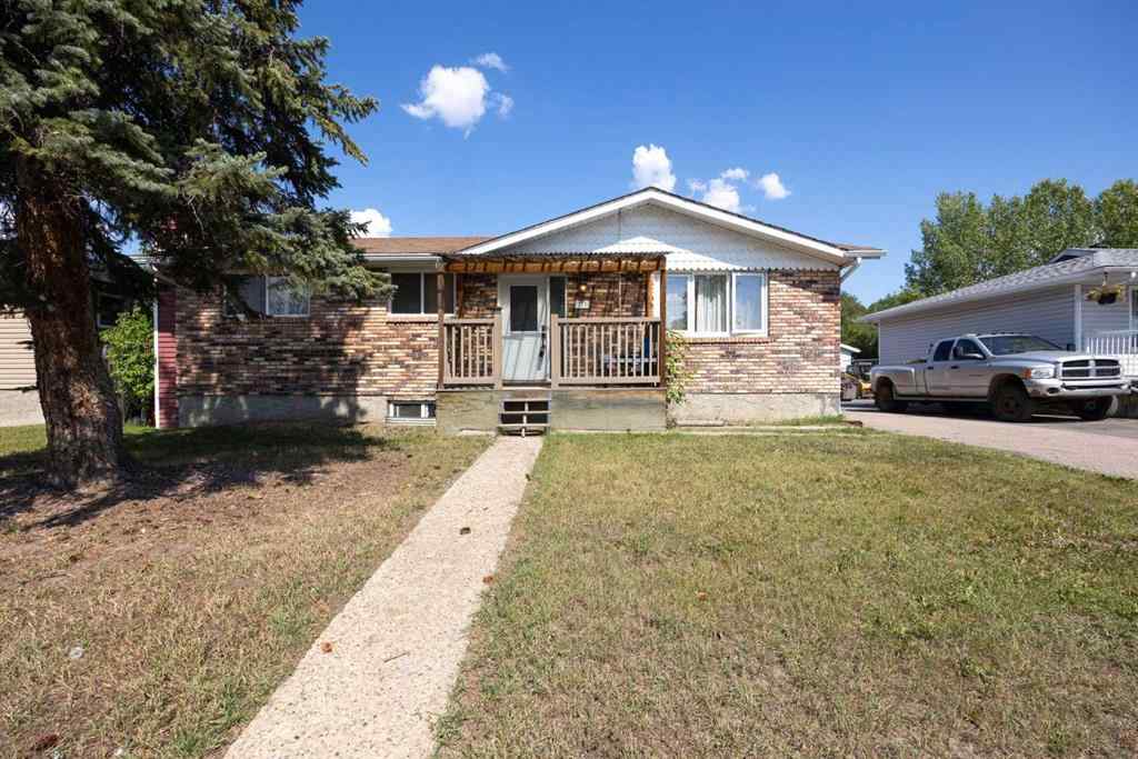 MLS® A2245761 - 313 Hillcrest Drive  in Thickwood Fort McMurray, Residential