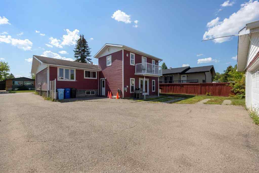 MLS® A2245761 - 313 Hillcrest Drive  in Thickwood Fort McMurray, Residential