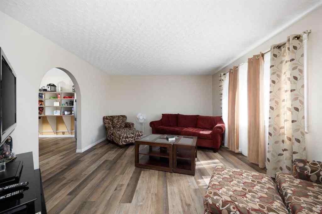 MLS® A2245761 - 313 Hillcrest Drive  in Thickwood Fort McMurray, Residential