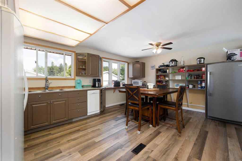 MLS® A2245761 - 313 Hillcrest Drive  in Thickwood Fort McMurray, Residential
