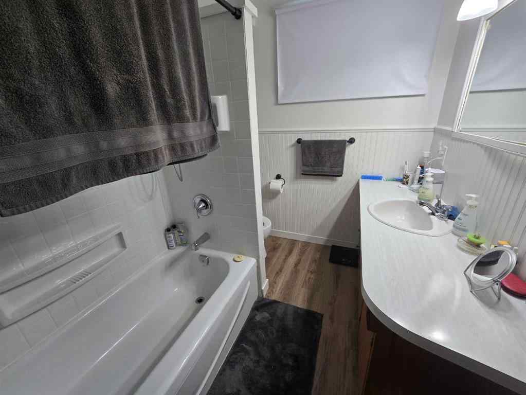MLS® A2245764 - 412 12A Street N in Senator Buchanan Lethbridge, Residential