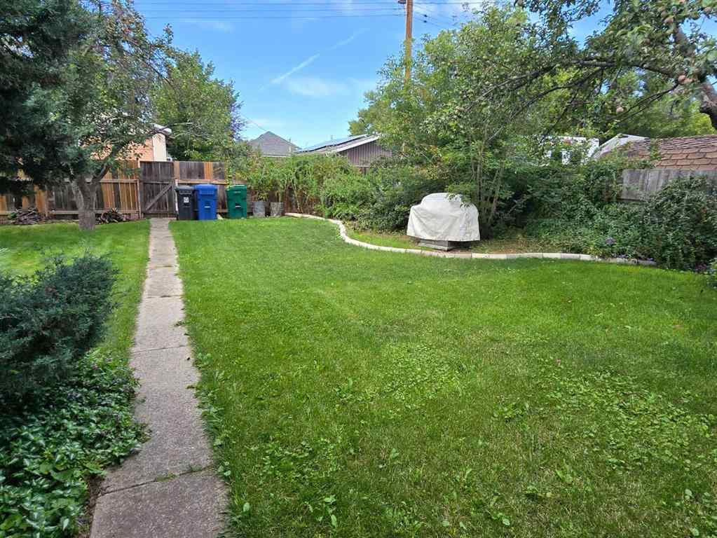 MLS® A2245764 - 412 12A Street N in Senator Buchanan Lethbridge, Residential