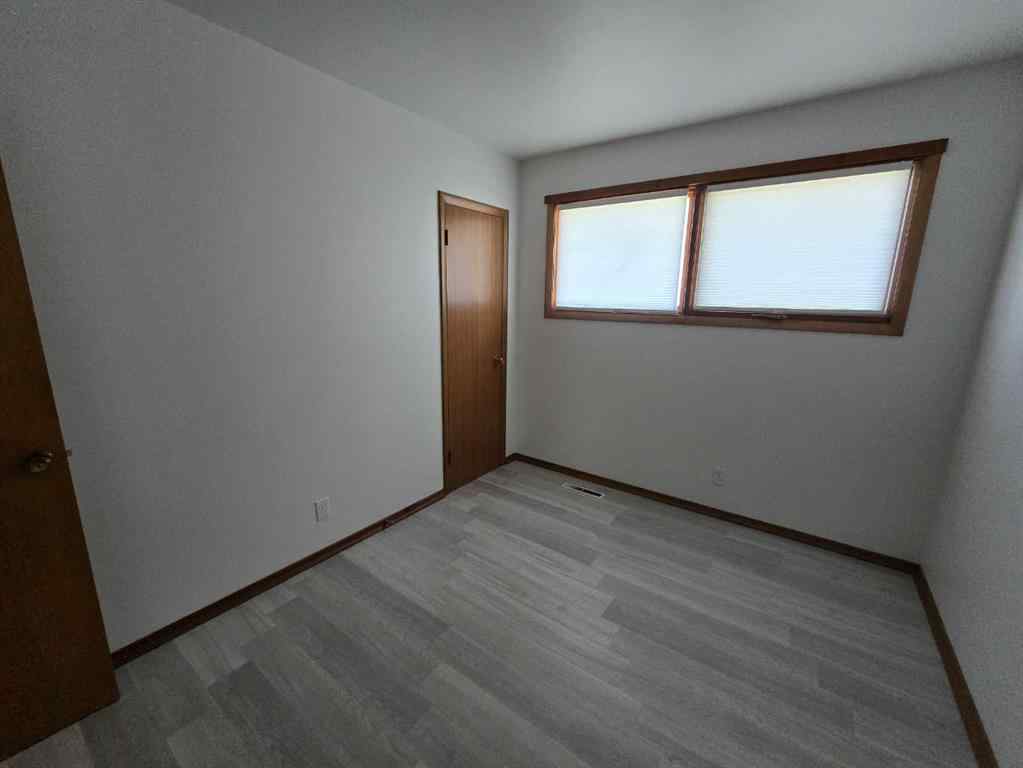 MLS® A2245764 - 412 12A Street N in Senator Buchanan Lethbridge, Residential