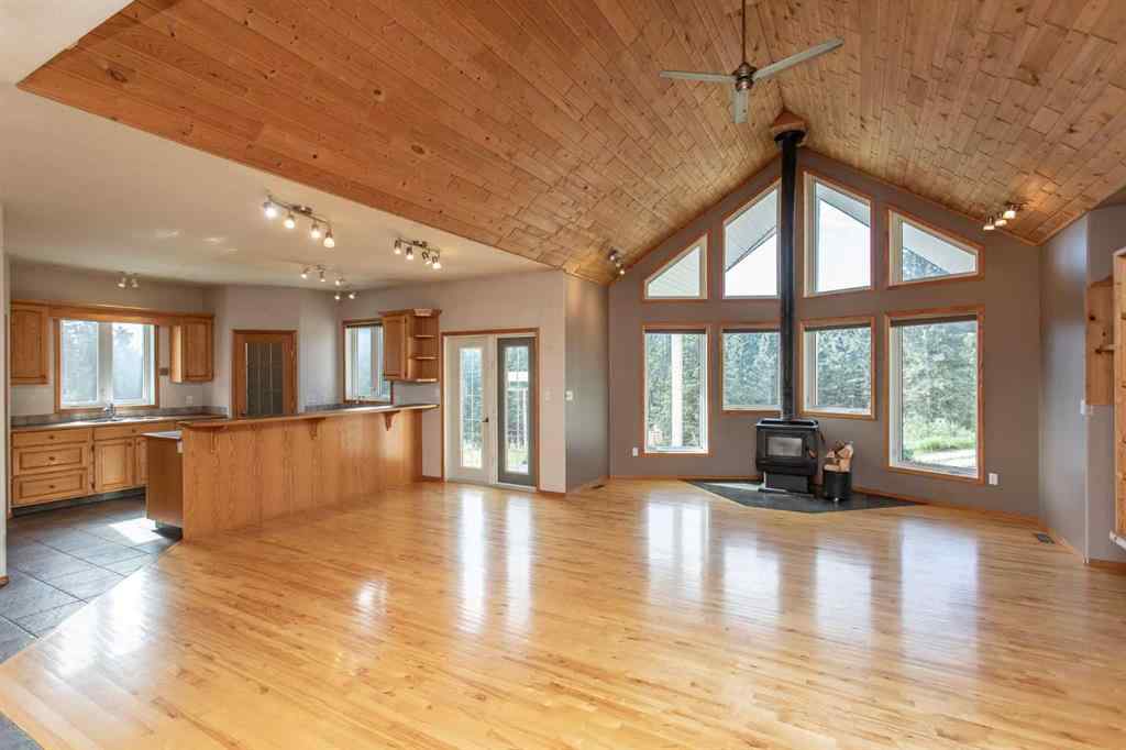 MLS® A2245769 - 126 4th Street  in NONE Leslieville, Residential