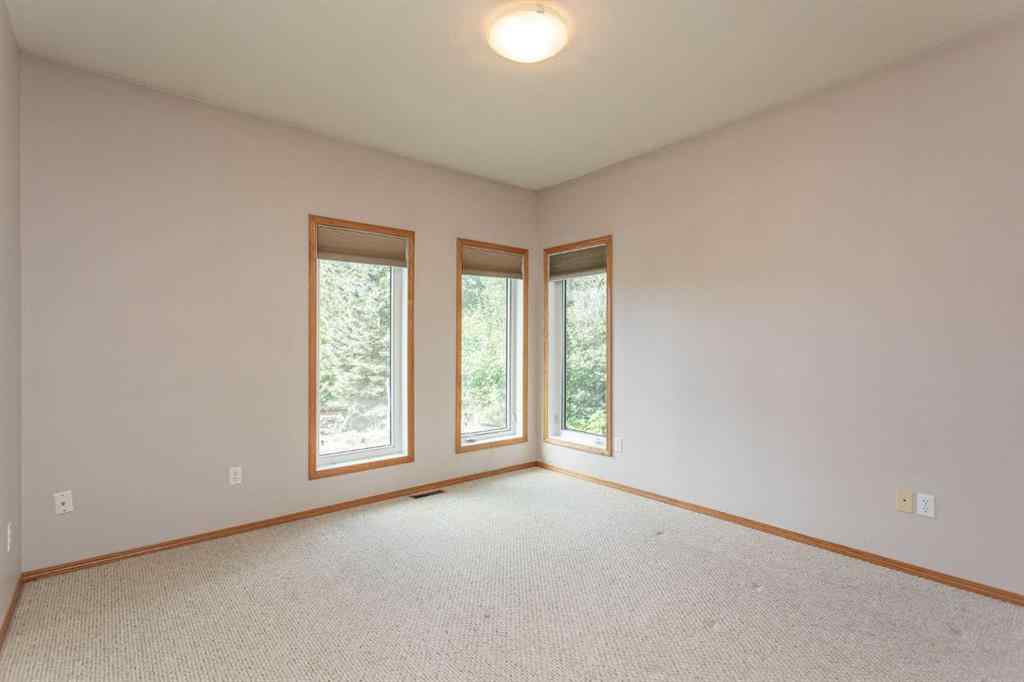 MLS® A2245769 - 126 4th Street  in NONE Leslieville, Residential
