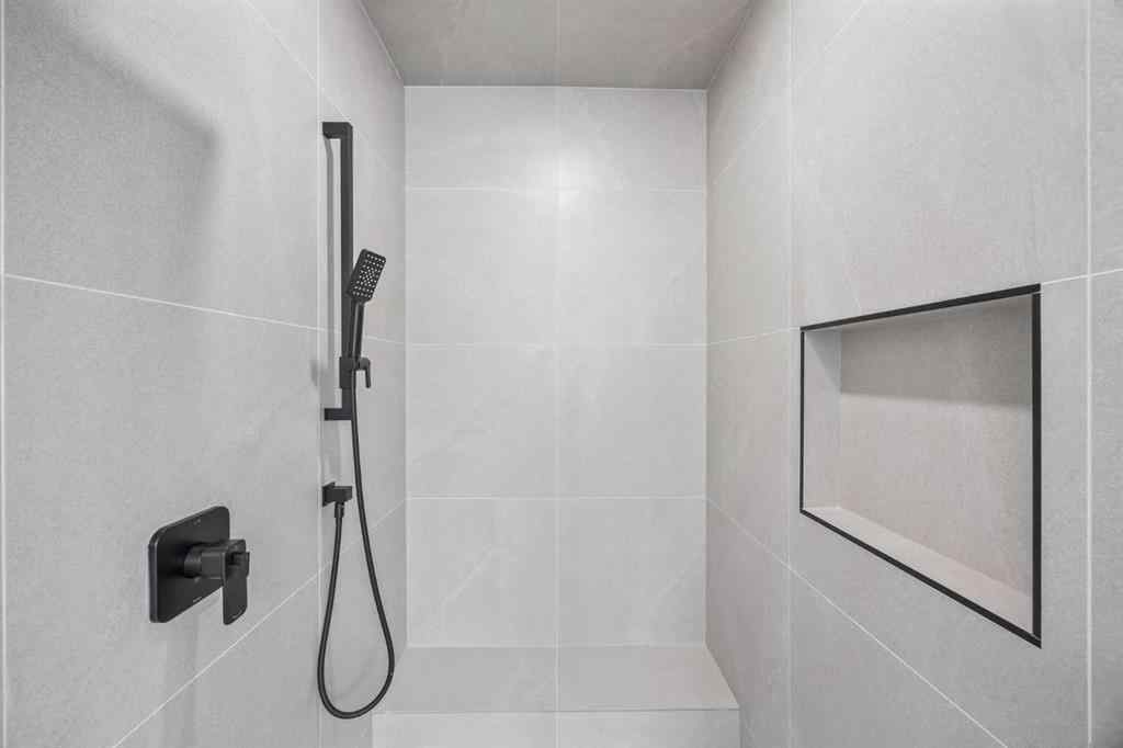 MLS® A2245775 - 9 Eaton Terrace  in Cambridge Park Rural Rocky View County, Residential