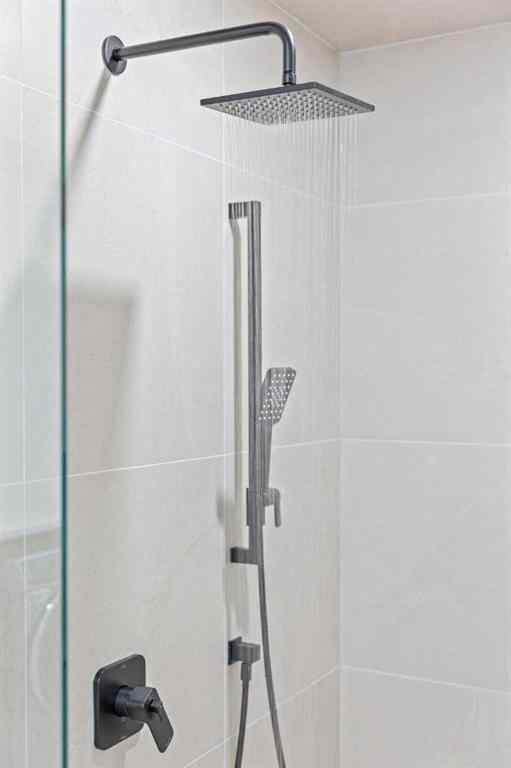 MLS® A2245775 - 9 Eaton Terrace  in Cambridge Park Rural Rocky View County, Residential