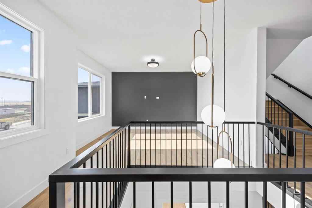 MLS® A2245775 - 9 Eaton Terrace  in Cambridge Park Rural Rocky View County, Residential