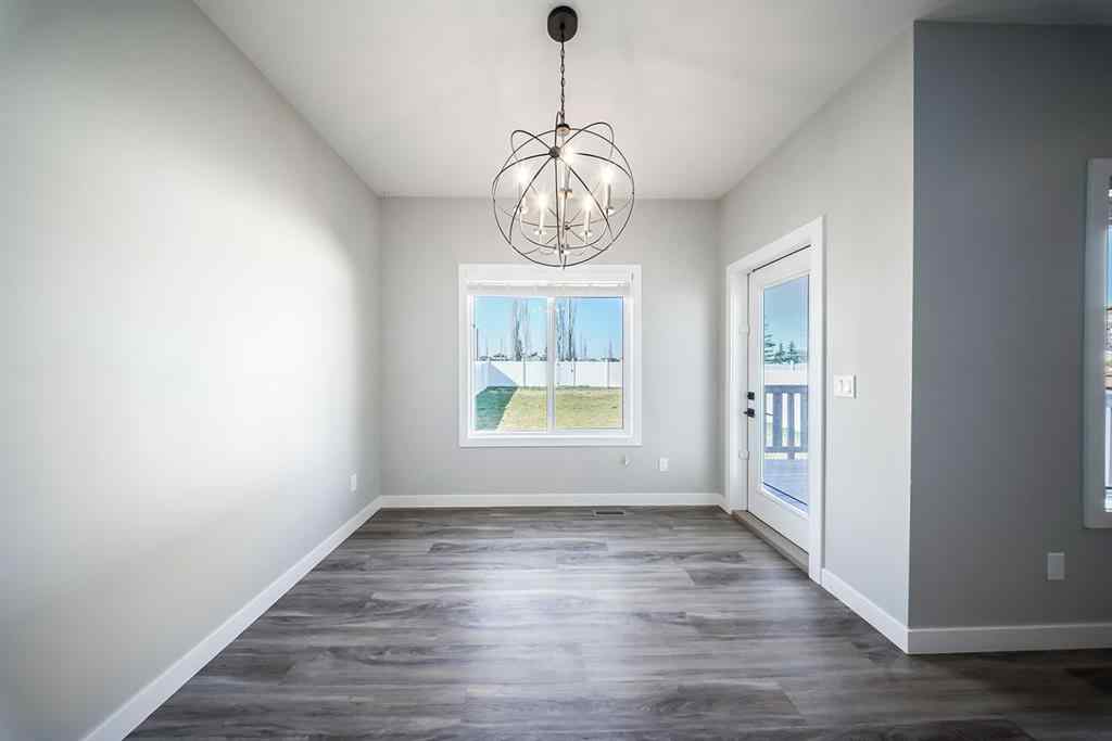 MLS® A2245782 - 88 Henderson Crescent  in Hawkridge Estates Penhold, Residential