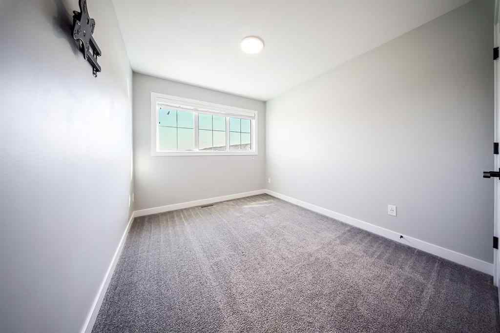 MLS® A2245782 - 88 Henderson Crescent  in Hawkridge Estates Penhold, Residential
