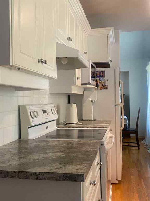 MLS® A2245793 - 2 Pritchard Close  in Pierview Sylvan Lake, Residential