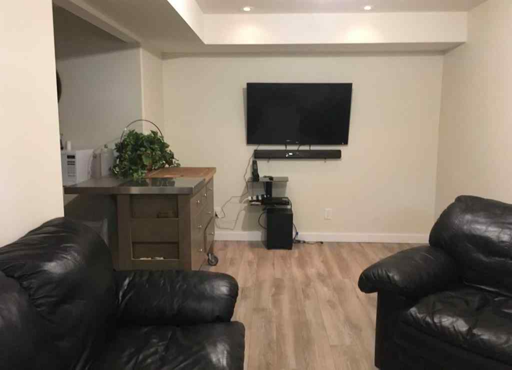 MLS® A2245793 - 2 Pritchard Close  in Pierview Sylvan Lake, Residential
