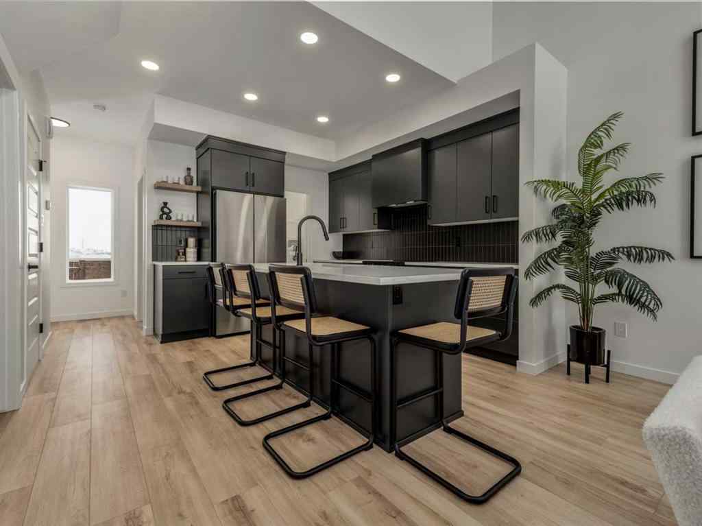 MLS® A2245799 - 3017 47 Street S in Discovery Lethbridge, Residential