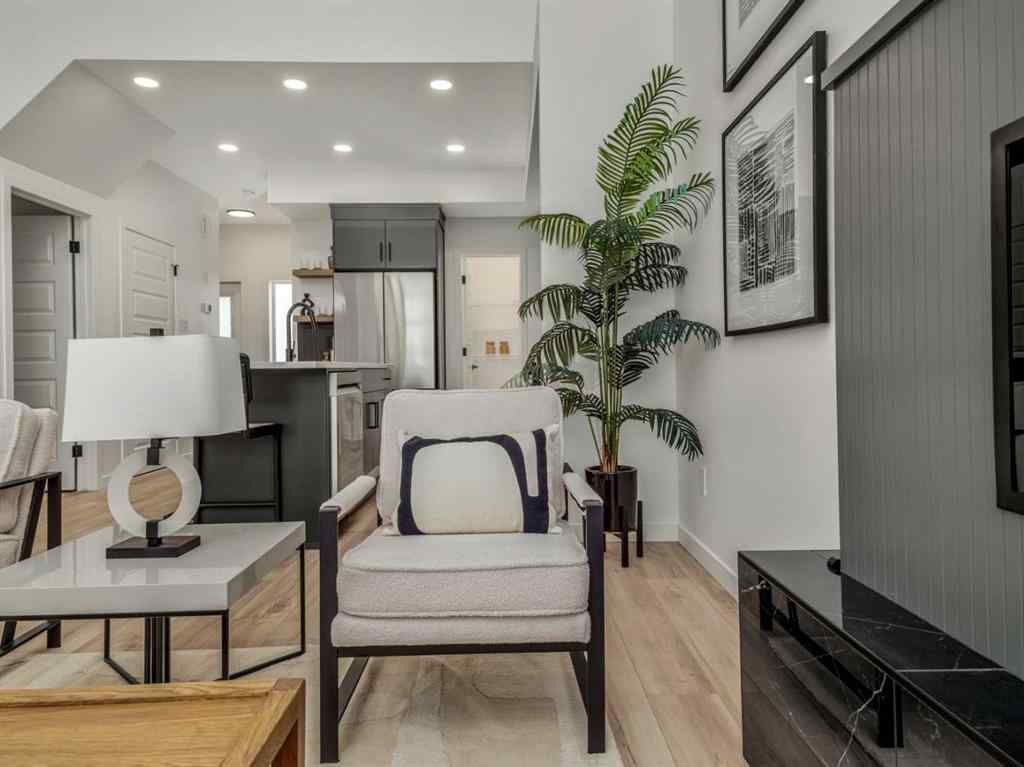 MLS® A2245799 - 3017 47 Street S in Discovery Lethbridge, Residential