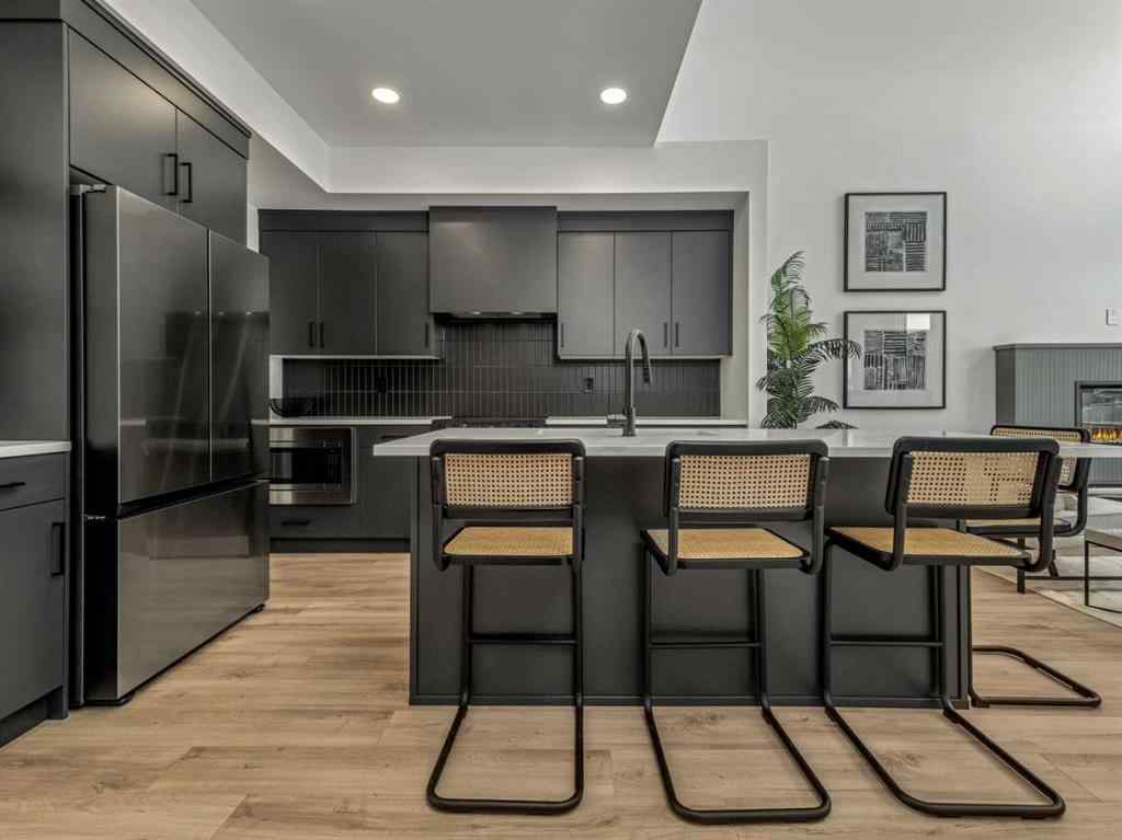 MLS® A2245799 - 3017 47 Street S in Discovery Lethbridge, Residential