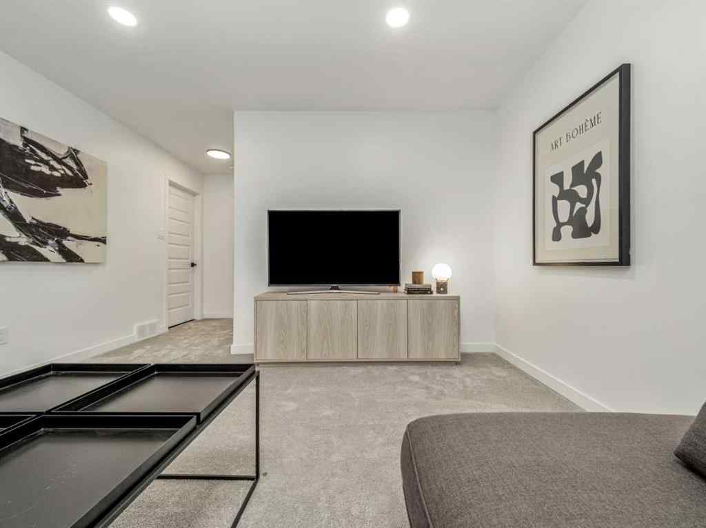 MLS® A2245799 - 3017 47 Street S in Discovery Lethbridge, Residential