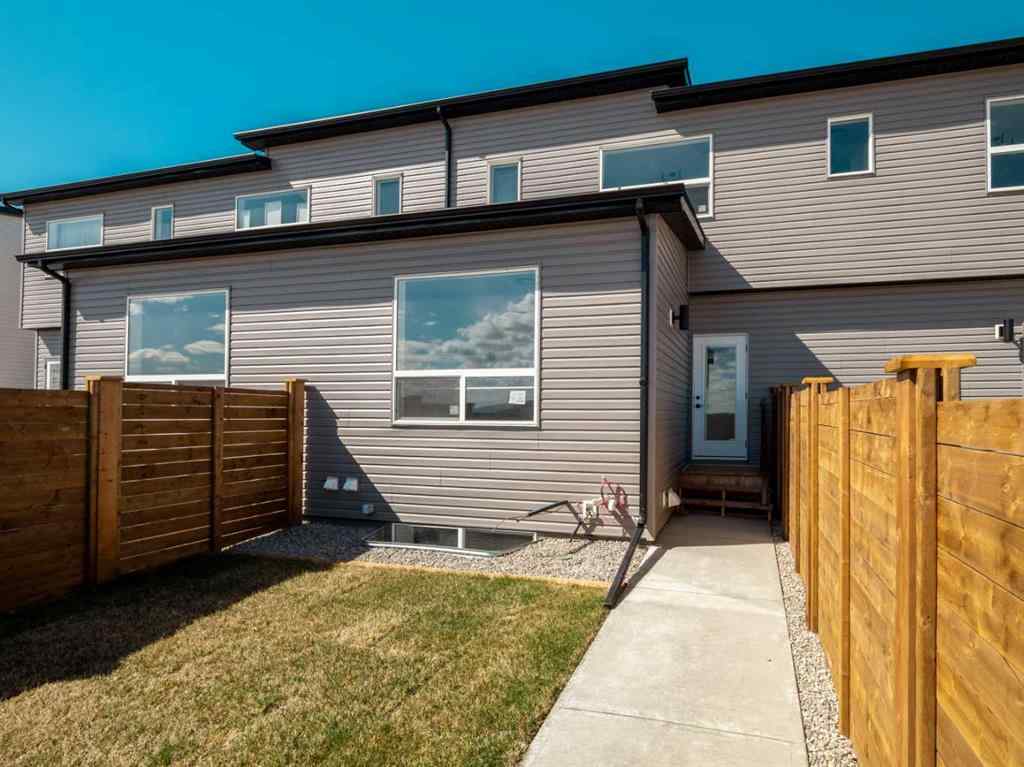 MLS® A2245799 - 3017 47 Street S in Discovery Lethbridge, Residential