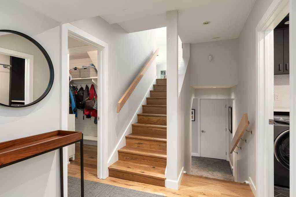 MLS® A2245811 - 56 Massey Place SW in Mayfair Calgary, Residential