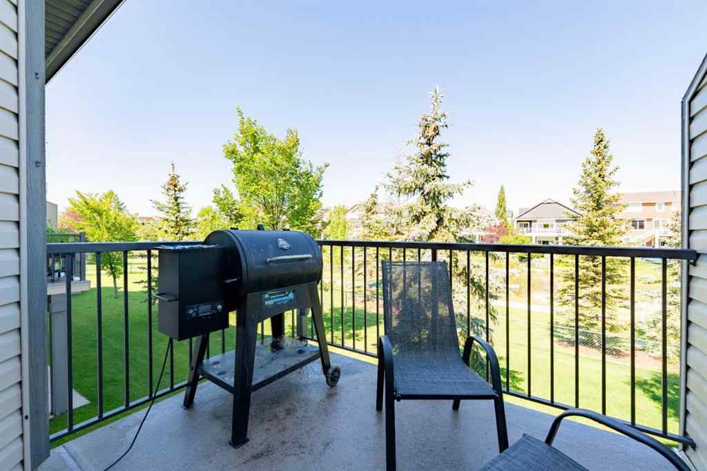 MLS® A2245812 - 220 Bayside Point SW in Bayside Airdrie, Residential
